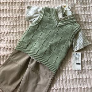 Boys pant/sweater/shirt set Sage green 2T